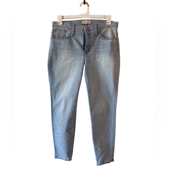 Madewell 9” Mid-Rise Skinny Crop Jeans | Asbury Light Wash | Size 31 - Picture 13 of 14